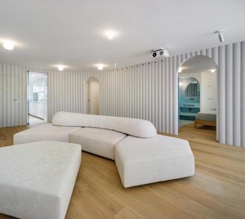 LAURA ORTÍN ARQUITECTURA