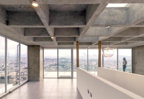 HOLGER CUADRADO TORRES